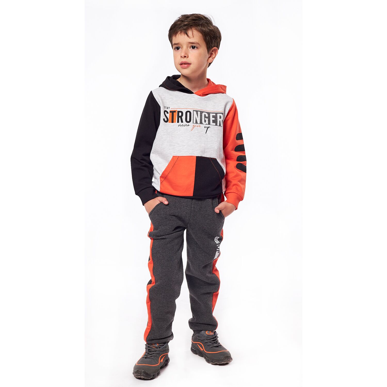 Σετ φορμα με κουκκουλα για Αγορι "Stronger" by Segreto fashion Σετ φορμα με κουκκουλα για Αγορι "Stronger" by Segreto fashion