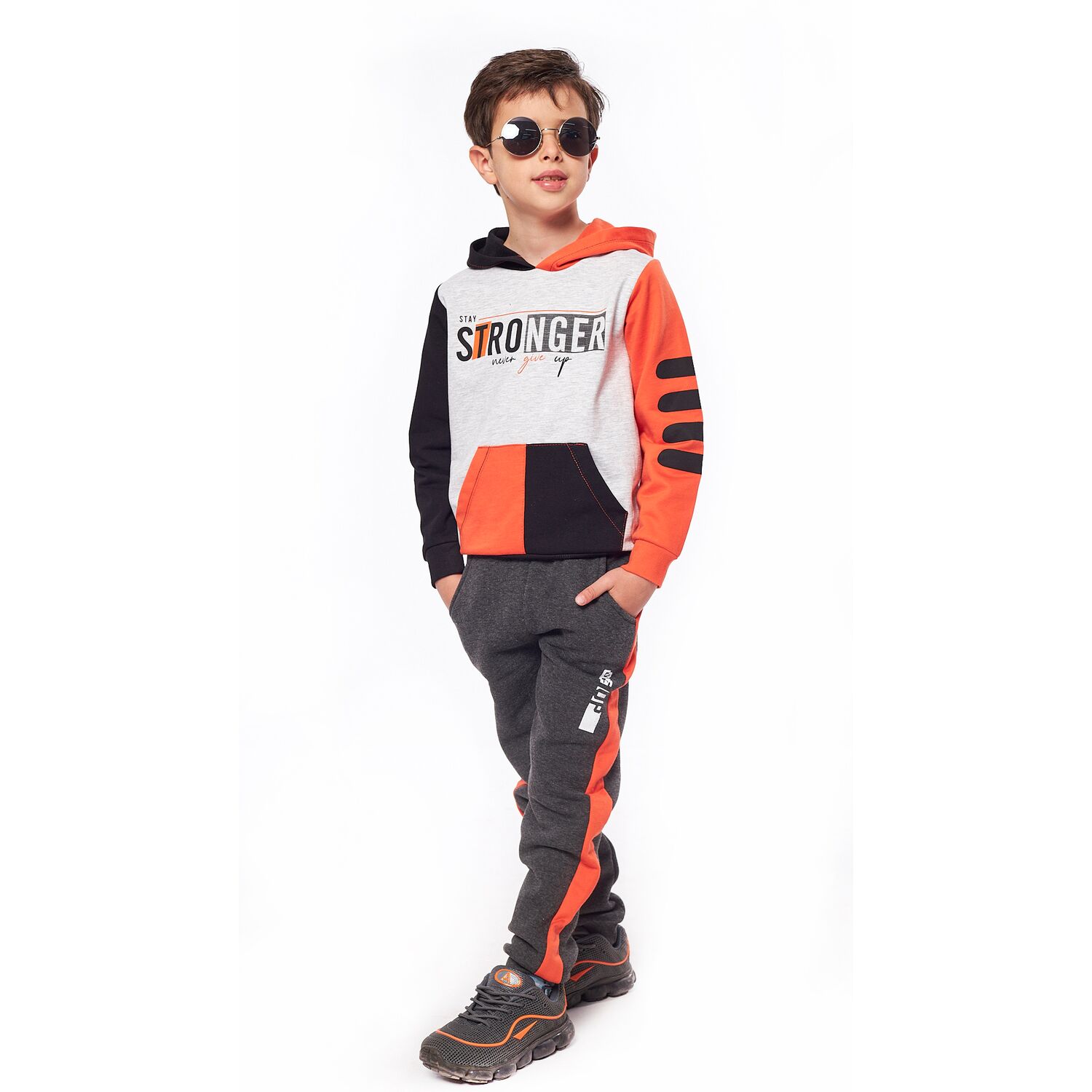 Σετ φορμα με κουκκουλα για Αγορι "Stronger" by Segreto fashion Σετ φορμα με κουκκουλα για Αγορι "Stronger" by Segreto fashion