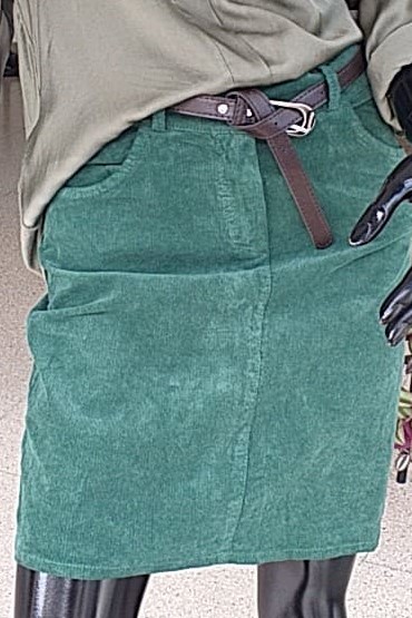 Κοτλέ κοντή φούστα by COVER ME Κοτλέ κοντή φούστα by COVER ME