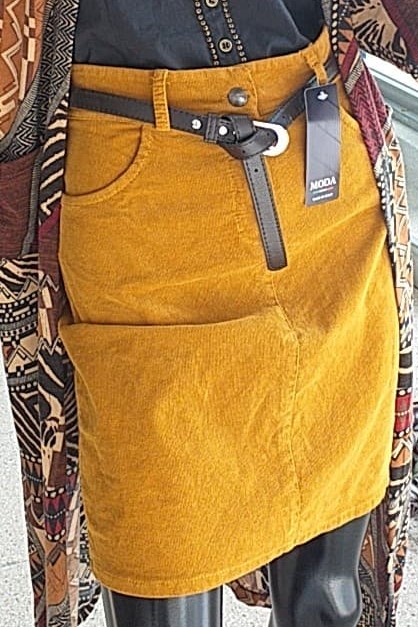 Κοτλέ κοντή φούστα by COVER ME Κοτλέ κοντή φούστα by COVER ME